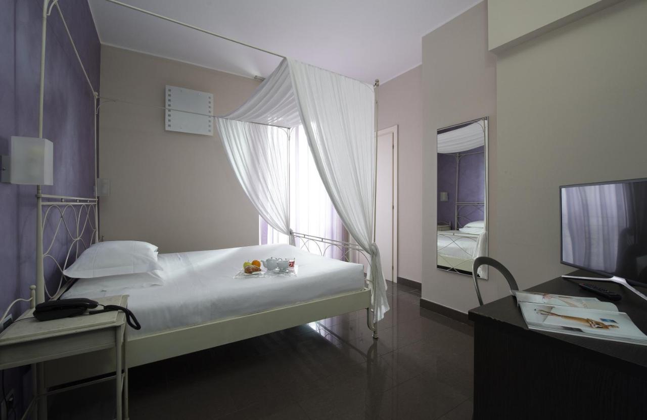 Hotel Five Milan Exterior photo